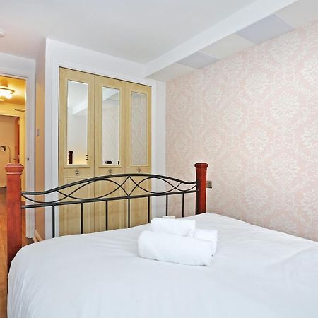 Altido 2Br Apartment With Free Parking, Near The Royal Mile Edimburgo Exterior foto