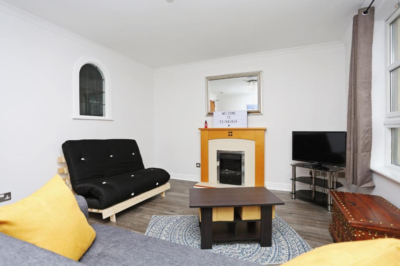 Altido 2Br Apartment With Free Parking, Near The Royal Mile Edimburgo Exterior foto